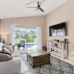 Charming Perfect For Family, Garden View Davenport